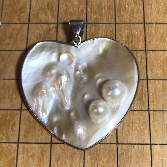 Blister Pearl Heart Big Pendant 2 1/16”Hx2"W Silver Tone Frame, Bale Organic EVC - Picture 4 of 8
